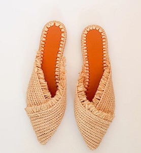 Mules en raphia faites à la main : Pantoufles d'été marocaines - Product Image 2