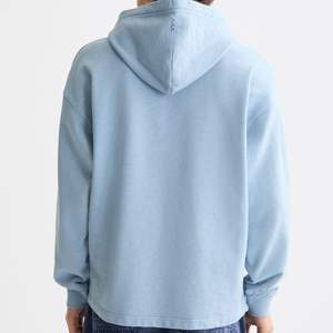 เสื้อฮู้ดดี้ผ้าฝ้าย 100% สีพื้น ทรงโอเวอร์ไซส์ ปักโลโก้ตามสั่ง สำหรับผู้ชาย รับผลิตแบบ OEM ODM - Product Image 4