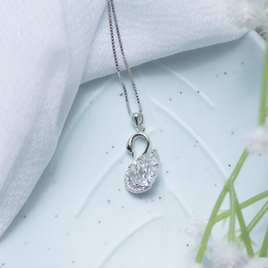 Collar de Moissanita Premium para Mujer, Plata de Ley 925, Cadena Fina, Diseño Deslumbrante, Regalo de Joyería para Bodas o Fiestas - Product Image 2