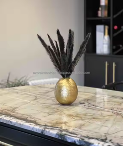 Azora industries Vase à fleurs en laiton martelé personnalisé Pot de table élégant Design pour la décoration intérieure et les mariages Prix - Product Image 3