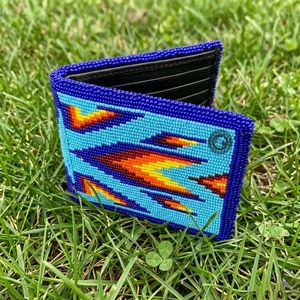 Elegante Cartera de Cuero para Hombre con Acabado de Cuero Premium, Múltiples Ranuras para Tarjetas, Portamonedas y Diseño Ligero para Uso Diario - Product Image 1