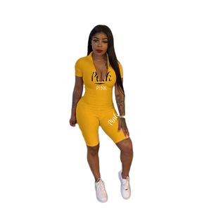 Combinaison Jaune Femme à Manches Courtes Col Polo Taille Haute Coupe Ajustée Imprimé Lettres Printemps-Été Style Urbain - Product Image 1