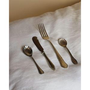 Juego de cubiertos de acero inoxidable pulido a espejo con mango martillado antiguo, juego de cubiertos plateados modernos para mesa, cubertería vintage. - Product Image 3
