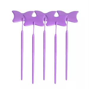 Ensemble de brosses à sourcils en forme de poisson violet pour l'application du maquillage - Product Image 1