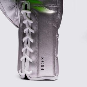 Gants de boxe professionnels en cuir de vachette véritable avec logo personnalisé, à lacets, pour le kickboxing, le sparring et l'entraînement. - Product Image 5