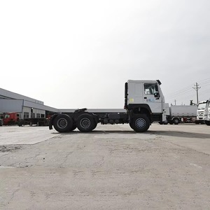 Tracteur diesel 6x4 robuste, tête de camion semi-remorque pour le transport de marchandises commerciales et les transportations routières - Product Image 4