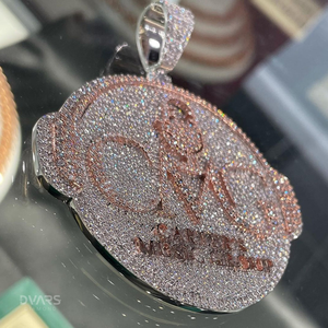 Pendentif initial personnalisé en argent 925, lettre hip-hop bicolore certifiée, cercle glacé de luxe en moissanite VVS - Product Image 1