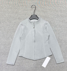 <span class=keywords><strong>Veste</strong></span> <span class=keywords><strong>polaire</strong></span> zippée intégrale pour <span class=keywords><strong>femme</strong></span>, col montant, coupe ajustée, douce et chaude, avec détails de coutures incurvées, plusieurs couleurs, pour yoga, gym, entraînement, course à pied - Product Image 4