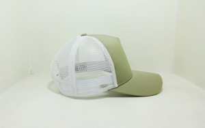 Casquette de camionneur pour adulte, structurée à 5 panneaux, en maille confortable, avec logo et couleur ajustables, produite au Vietnam, sportive, attrayante et tendance. - Product Image 5