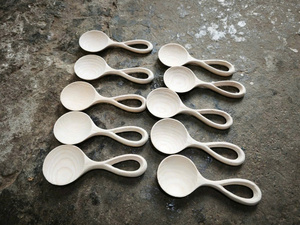 Cucharas de Madera en Forma de Corazón, Cucharas de Amor Talladas en Madera de Acacia, Listas para Regalo de Boda, Día de San Valentín, Día de la Madre, Inauguración de Casa, Café - Product Image 5