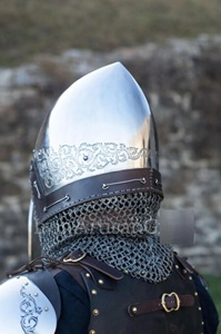 Casco Vikingo Hecho a Mano con Avental de Malla Metálica: Armadura Nórdica de Acero y Latón Mohd - Product Image 6