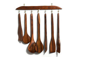 ช้อนไม้ด้ามยาวพรีเมียม ทำจากไม้เนื้อแข็ง สำหรับทำอาหาร ตักข้าว แกง น้ำซุป ใช้งานง่าย เป็นมิตรต่อสิ่งแวดล้อม - Product Image 3