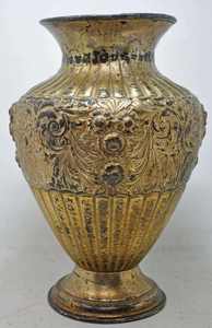 Jarrón Decorativo Antiguo de Latón con Diseño Floral Acrílico para Regalo o Decoración del Hogar, Artesanía en Metal - Product Image 6