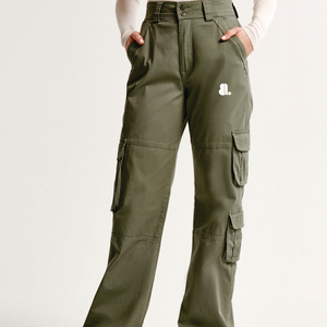Pantalon cargo taille haute pour femme, vert uni, en toile, coupe ample, longueur intégrale, avec poches, style utilitaire, tissu respirant - Product Image 4