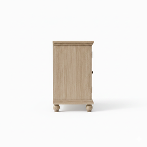 Aparador Elegante en Oferta con Materiales de Primera Calidad para Comedor y Cocina Disponible para la Venta - Product Image 6