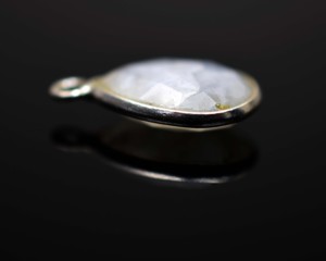 Collier minimaliste en argent 925 avec pendentif goutte d'eau en pierre naturelle, pour femme, à porter au quotidien - Product Image 2