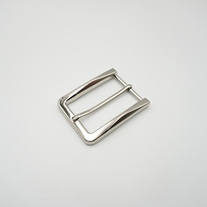 Hebilla de cinturón de lujo para hombre, de aleación de zinc de 35 mm, fundición a presión, estilo vintage, disponible en latón antiguo - Product Image 2