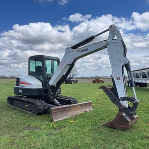 รถขุดขนาดเล็ก Bobcatts E55 พร้อมเครื่องยนต์ฮุนได สำหรับชิ้นส่วนไฮดรอลิก ระบบควบคุมใช้งานง่าย เหมาะสำหรับงานจัดสวนและโครงการขนาดเล็ก - Product Image 4