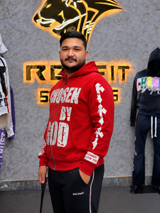 Sweat-shirt à capuche rouge pour homme Rexfit, personnalisé avec l'impression « Chosen By God », fermeture éclair, style streetwear décontracté, en coton French Terry, très vendu. - Product Image 6