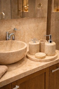 Ensemble d'accessoires de salle de bain en résine de qualité supérieure, ensemble d'accessoires de salle de bain en résine, ensembles de salle de bain pour hôtel et maison - Product Image 3