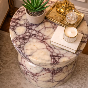 Mesa Auxiliar de Mármol Calacatta de Lujo, Mesa de Noche de Mármol con Vetas Negras, Mesa Auxiliar de Piedra Hecha a Mano, Mesa de Acento Moderna con Pedestal - Product Image 2