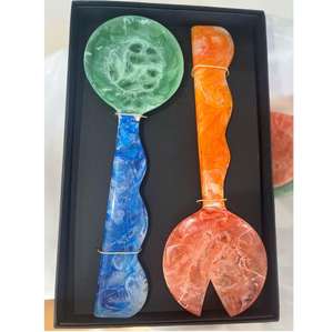 Juego de Cucharas de Resina Hechas a Mano por Diseñadores, Ecológicas y Modernas, para Ensaladas y Servir - Product Image 6