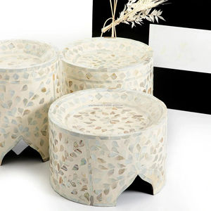 ที่วางขนมสไตล์วินเทจแบบฝังติดกระดูกทำจากไข่มุกแม่ของสไตล์ใหม่จานเค้กช็อคโกแลตพร้อมขาตั้งไม้ม็อบช็อคโกแลต - Product Image 1