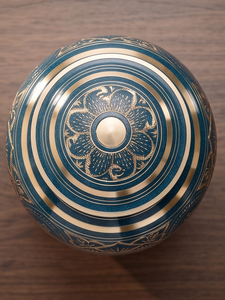 Urna para Adultos de Último Diseño, Recién Llegada, de Exportador Indio, Urnas de Cremación de Metal de Primera Calidad, Urnas Conmemorativas Elegantes para Cenizas - Product Image 4