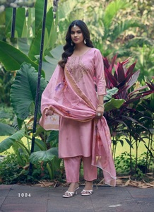 Salwar Kameez de Seda ROMANA Tradicional Premium con Bordado en las Mangas Delanteras Incluido para Fiestas, Bodas y Graduaciones - Product Image 5