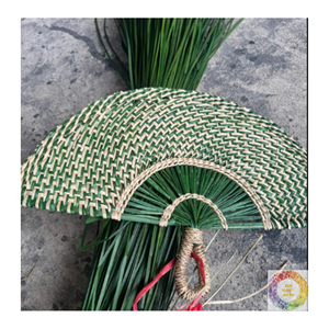 Éventail artisanal en jonc de mer naturel, fabriqué directement en usine, respectueux de l'environnement, en paille, pour rafraîchissement, vente en gros, export, fournisseur OEM ODM Vietnam - Product Image 3