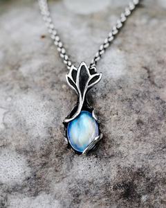 Collier pendentif vintage en argent sterling avec pierre de lune et motif floral, bijoux de mariage pour femme - Product Image 1