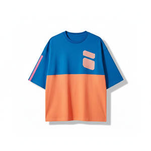 เสื้อยืดคอกลมทรงคลาสสิกสำหรับผู้ชาย ทรงบ็อกซี่ พร้อมดีไซน์เพิ่มความกว้างบริเวณอกและแขนเสื้อเพื่อความสบายในสไตล์ทันสมัย - Product Image 1