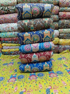 Tissus brodés faits main en gros – Matériaux textiles indiens de créateur pour l'habillement et la décoration intérieure – Exportation en vrac pour clients mondiaux - Product Image 3