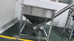Convoyeur à vis en acier inoxydable de qualité alimentaire, élévateur spiralé pour matériaux en poudre et granulés - Product Image 5