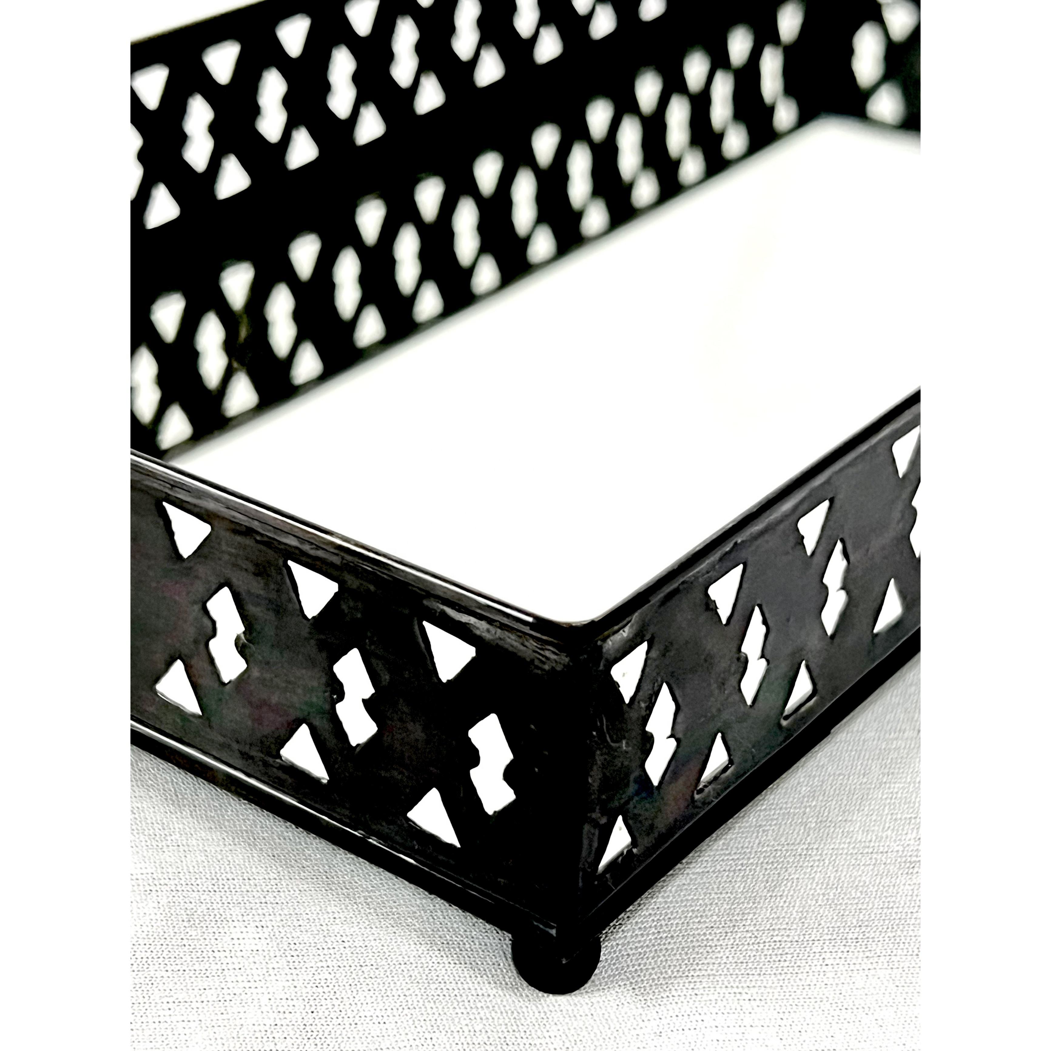 โบราณสีดำ