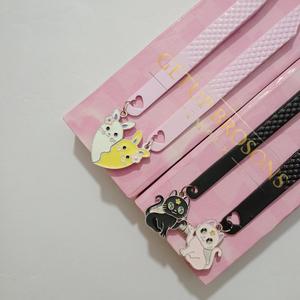 Pinzas para Extensión de Pestañas con Punta Dentada de Acero Inoxidable y Llaveros Personalizados con Recorte de Corazón - Herramienta de Belleza con Recubrimiento en Polvo Rosa/Negro - Product Image 5