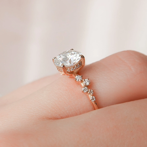 แหวนหมั้นเพชรทองคำ 14K ทรงกลมเจียระไนแบบบริลเลียนท์ ตัวเรือนแบบหนามเตย เครื่องประดับชั้นดีสำหรับผู้หญิง - Product Image 3