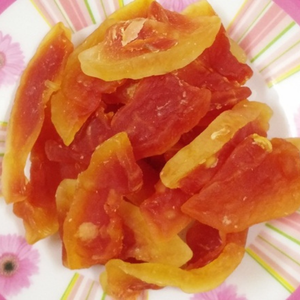 Morceaux tendres de papaye séchée, ingrédient : papaye sélectionnée ; utilisation : garniture pour smoothie; origine : approvisionnement en services de restauration Vietnam - Product Image 2