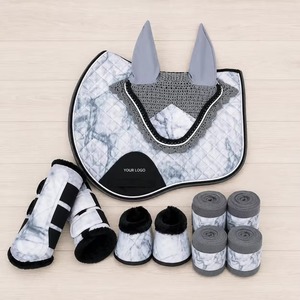 Ensembles de tapis de selle personnalisés pour chevaux, sublimés, respirants, à séchage rapide, pour le saut d'obstacles, avec voiles anti-mouches et bandages de jambe, équipement d'équitation extérieur - Product Image 1