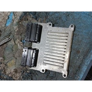 Equus - Módulos de Computación y ECUs Usados 391063CVD0 - Product Image 4