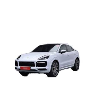 Porsche Cayenne 3.0 Coupé 2024, 44,515 km, Volante a la Izquierda, Caja de Cambios Automática, Asientos de Cuero con Cámara Trasera - Product Image 1