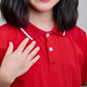 Chemise polo unisexe en polyester et élasthanne tricoté 50D rouge pour enfants de l'école primaire FMF - Product Image 1