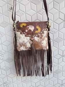 Sac fourre-tout en cuir sculpté à la main avec franges, modèle 2026, vente en gros, sac à main élégant en cuir de vachette multi-usages pour femmes - Product Image 3