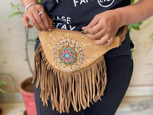 Riñonera de piel de vaca cosida a mano en cinturón de bolsillo de cadera negro cinturón de bolsillo de cintura flecos cinturones de flecos de pelo de vaca - Product Image 2