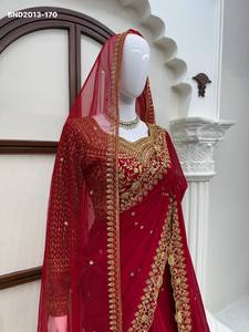 Ensemble Saree-Blouse-Dupatta en Faux Georgette avec broderies complexes en fils et sequins, à porter occasionnellement - Fournisseur mondial - Product Image 4