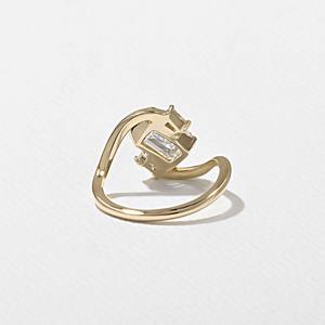 Anillo de Compromiso de Plata de Ley 925 con Moissanita de Corte Esmeralda y Tres Piedras en Engaste de Media Montura, de Moda, para Fiesta, Boda o Aniversario - Product Image 6
