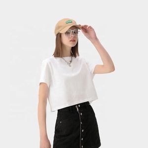 เสื้อครอปคอกลมสีล้วนสำหรับผู้หญิงเสื้อครอปผ้าฝ้าย100% แบบหลวมใส่สบายฤดูร้อน - Product Image 5