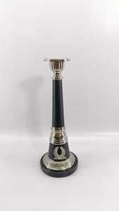 Candelabro de un solo poste de aluminio y piedra, con recubrimiento de polvo negro - Product Image 2