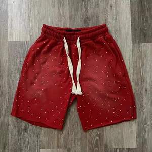 Shorts d'été personnalisés pour hommes, coupe mi-longue, en coton 100% délavé à l'acide, motif uni tendance, idéal pour le fitness et le jogging, avec poches - Product Image 3