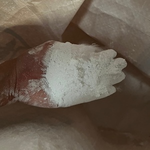 Poudre de carbonate de calcium broyée haute blancheur 800 Mesh, qualité film, pour le moulage de remplissage de tuyaux en PVC - Product Image 2